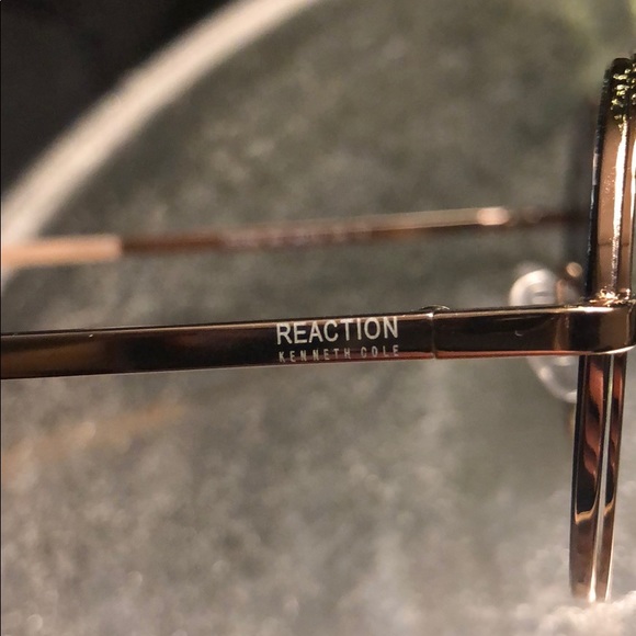 Aviator sunglasses - Picture 2 of 4